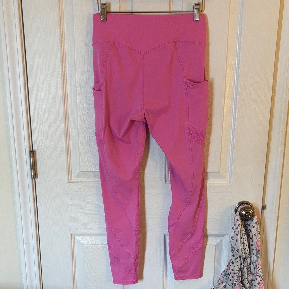 Fabletics Legging Size Medium 🩷 Pink - image 2